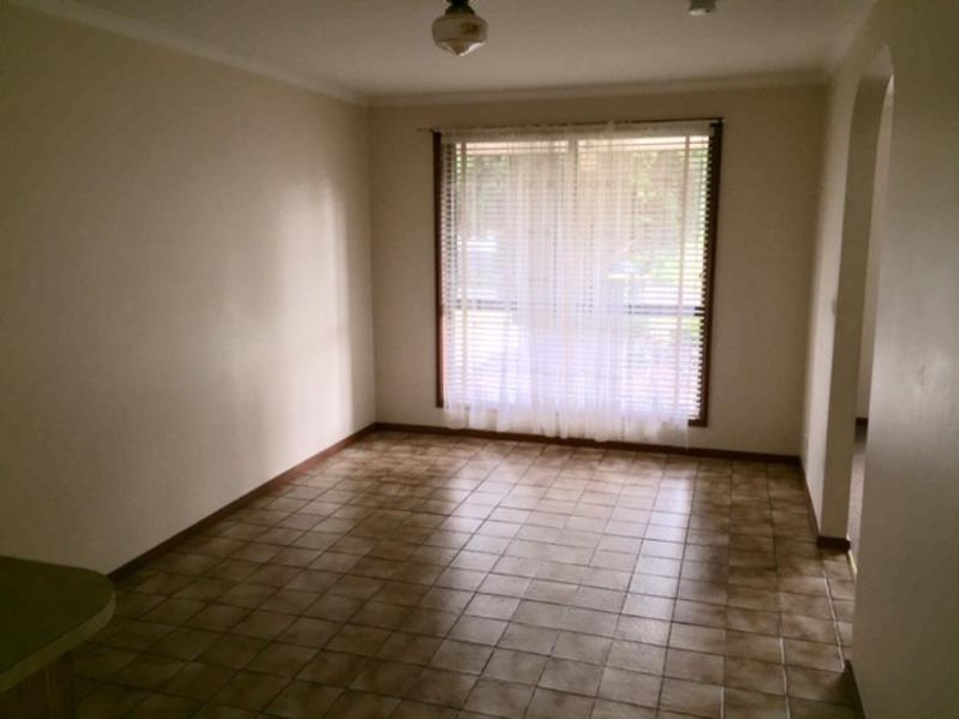 2/10 Sinns Avenue, Werribee