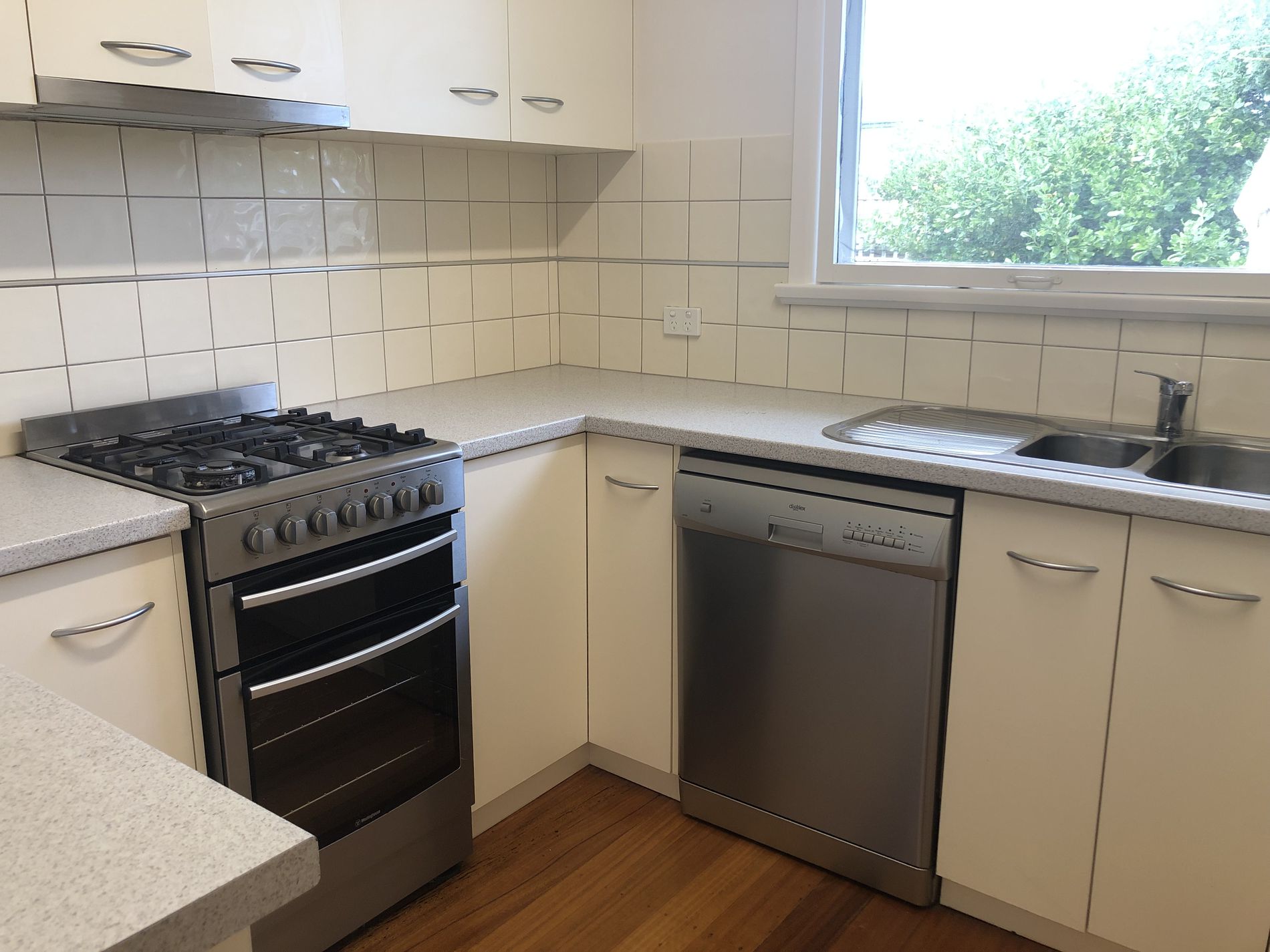 7 Gill Street, Belmont