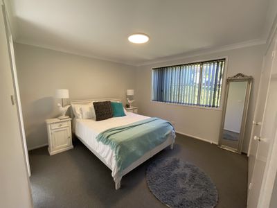 2 Bakeri Circuit, Warabrook