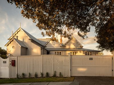 147 Lynne Grove Avenue, Corinda