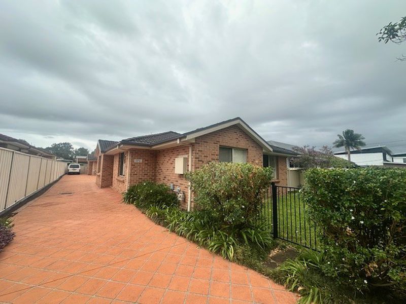 1 / 6 Werowi Street, Dapto