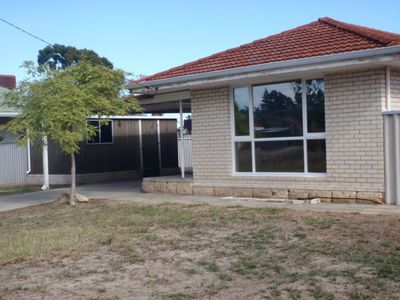 44 Derrington Crescent , Balga