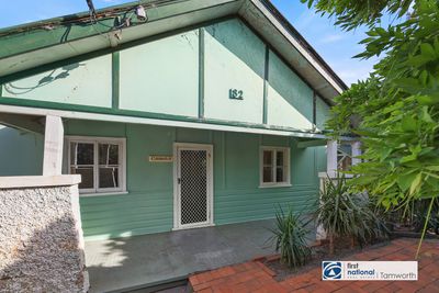 82 Bourke Street, Tamworth