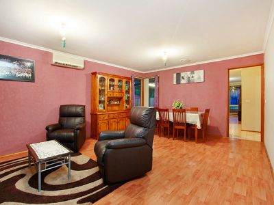 16 Sandhurst Mews, Hampton Park