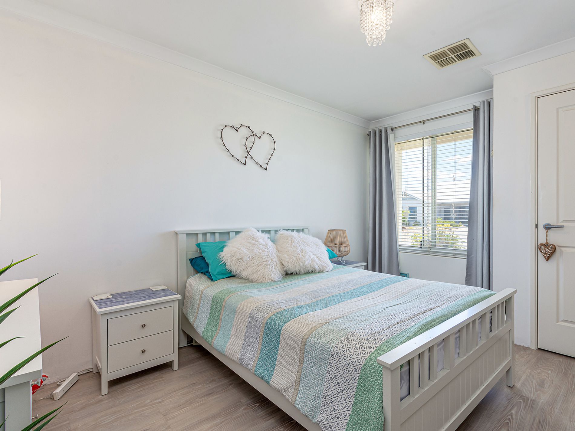 24 Spiral Flag Road, Yanchep