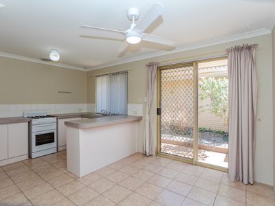 9 / 11 Murray Court, Armadale