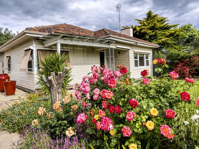 9 Weir Street, Euroa 9 Weir Street, Euroa