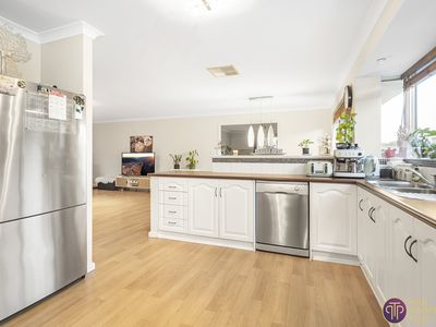 52 Maamba Road, Wattle Grove