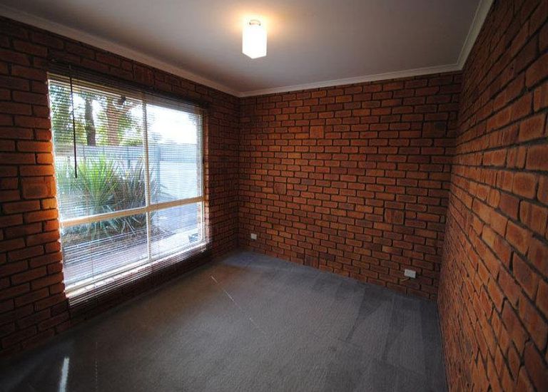 36 Barclay Street, Heywood