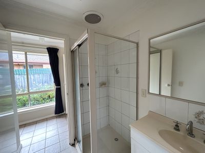 2A Ramson Court, Altona Meadows