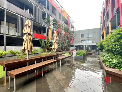 1025 / 18 Albert Street, Footscray