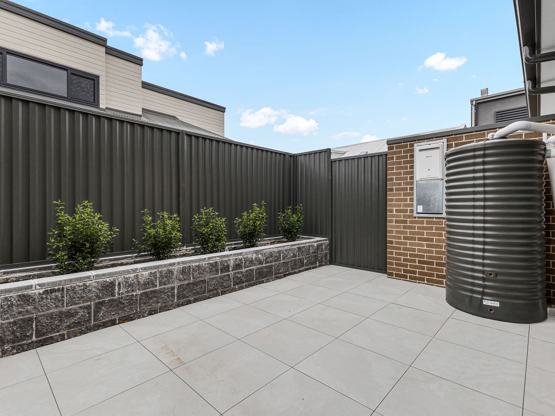 15 / 2-8 Bando Road, Girraween