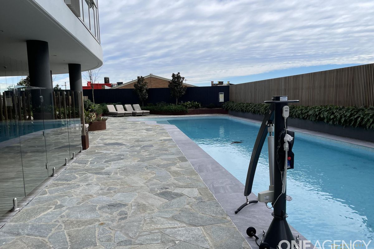 1601 / 8 Chambers Court, Epping