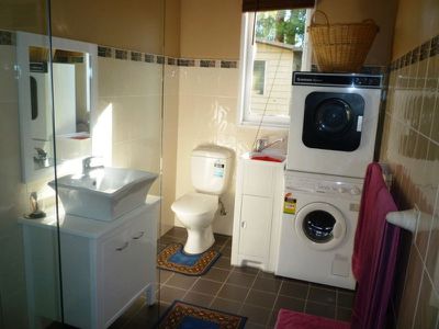 8 Beach Street, Lake Tabourie