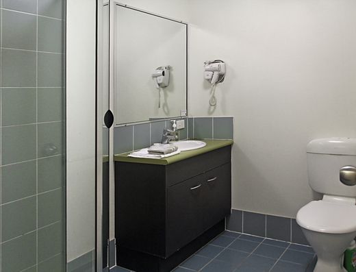 Furnished apartment in Tewantin image 5