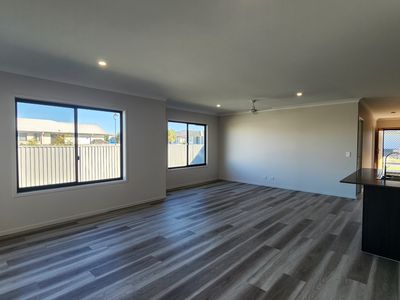 8 Fyfe Street, Walloon