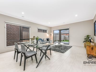 17 Orleana Way, Clyde North