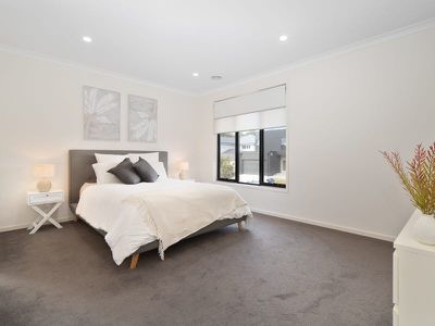 47 Beaconsfield Court, Somerville