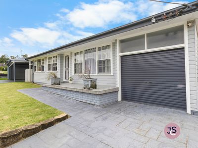 25 Granada Avenue, Macquarie Hills