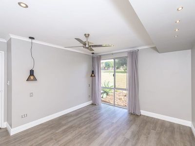 21 Stawell Way, Padbury