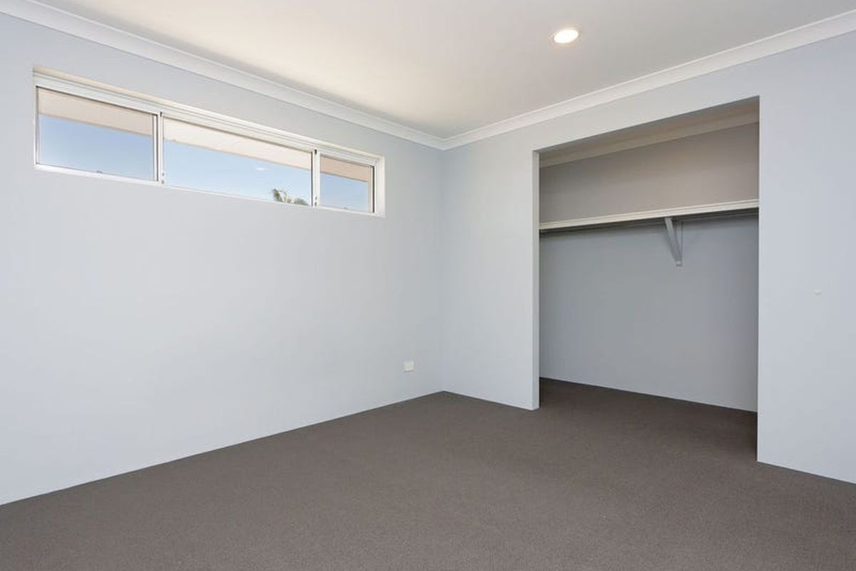 12A Lincoln Road, Morley