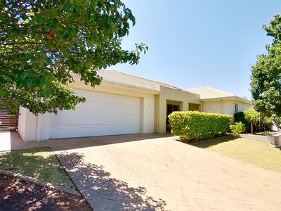 1 / 8 Arbory Close, Dubbo