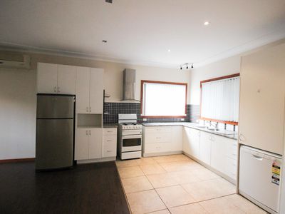 4 Pamela Street, Corrimal