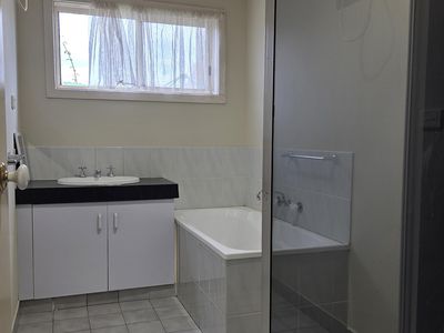 6B Point Cook Road, Altona Meadows