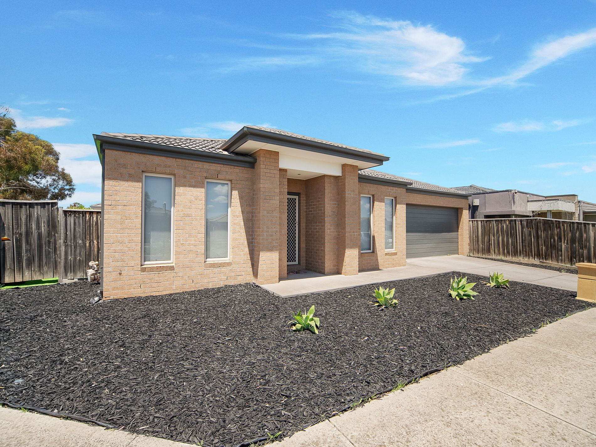 27 Tyler Crescent, Tarneit