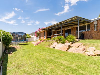 8 NEWMAN CRESCENT, Wodonga