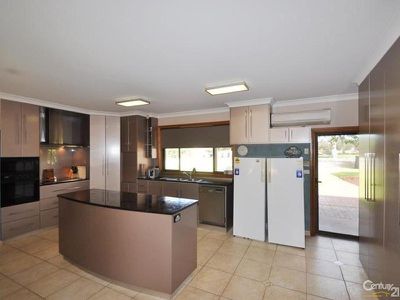 32 Colony Crescent, Dubbo