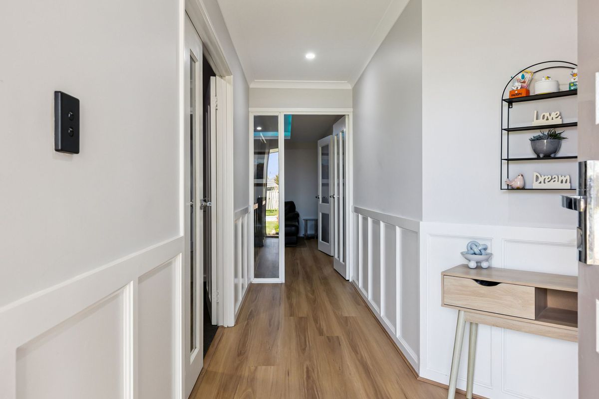 16 Pissaro Crescent, Ashby