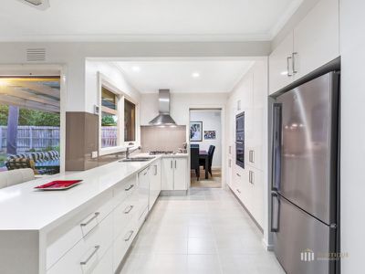 21 DORSET ROAD, Dandenong North