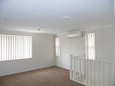 5A Hollyoake Circuit, Ingleburn