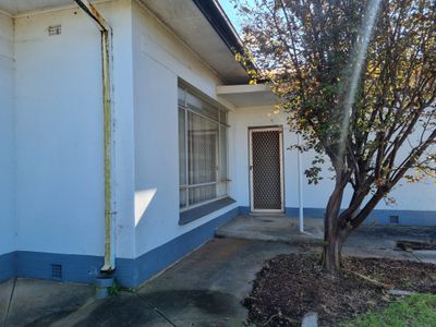 9 McRostie Street, Millicent