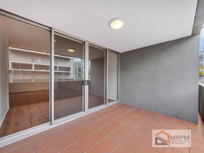 4 / 213 Buckley Street, Essendon