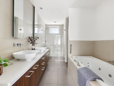 2 / 261 Nelson Place, Williamstown