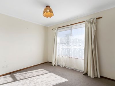 5 / 140 Guthridge Parade, Sale