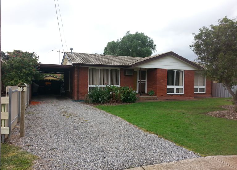 16 Beacon Crescent, Seaford