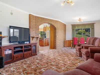 16 Davies Court, Lymington