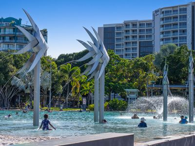 131 Lake Street, Cairns City