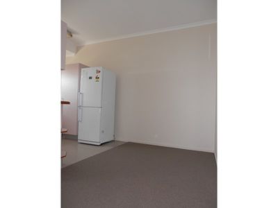 Unit 14 / 2 Eileen Street, Booval