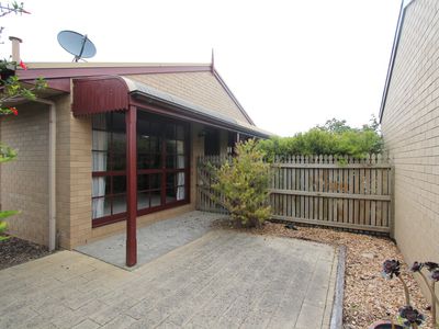 2 / 2 Tower square, Warrnambool