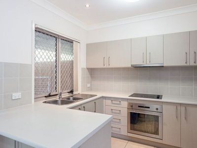 2 / 66 Brookfield Road, Kedron
