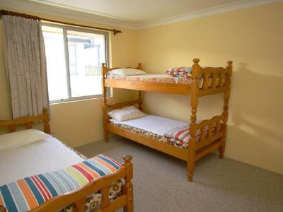 15 / 21 Beach Road, Hawks Nest