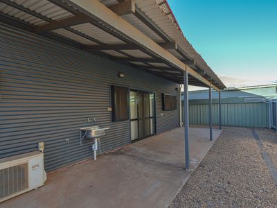 18D Somerset Crescent, South Hedland