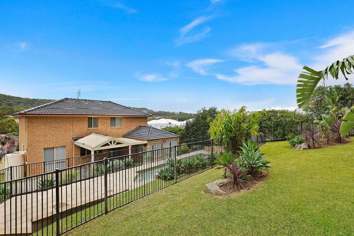 12 Scribbly Gum Crescent, Erina