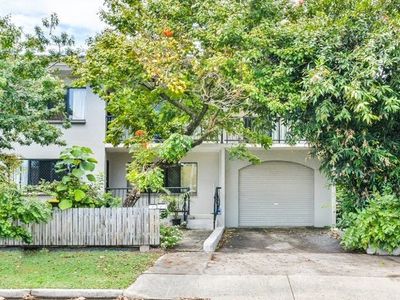 1 / 5 Tombarra Street, Mooloolaba