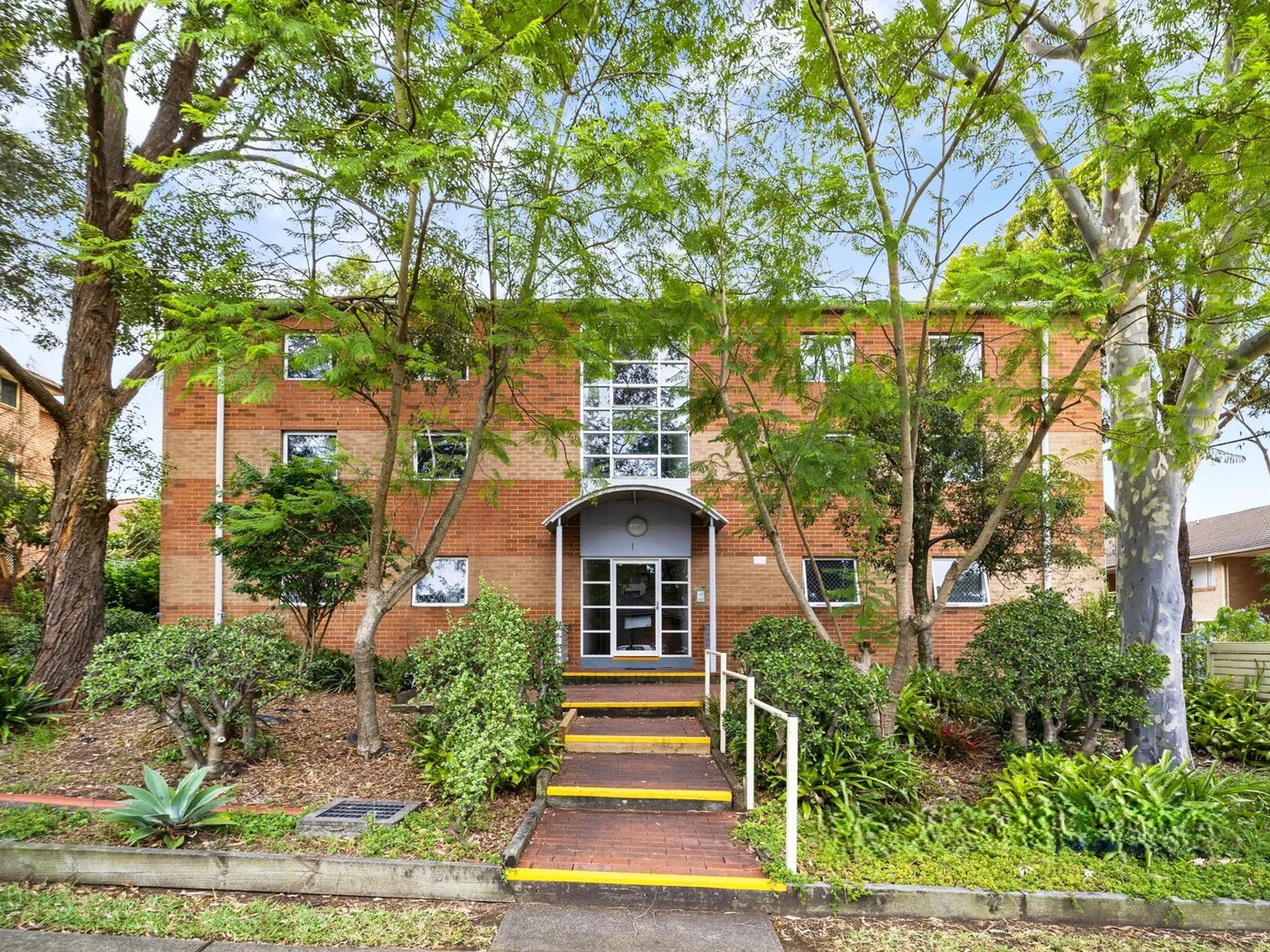 13 / 8 Dellwood St, Bankstown