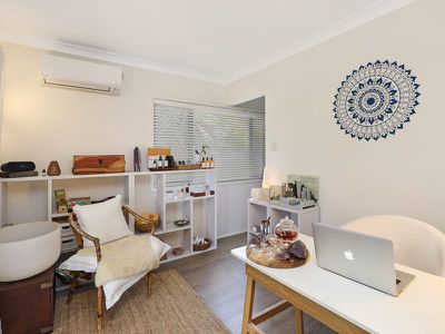 37 Amarina Avenue, Mooloolaba